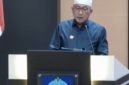 Wali Kota Ternate, Tauhid Soleman, saat beri jawaban pandangan umum fraksi-fraksi DPRD 