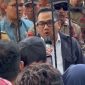 Ketua Komisi II DPR RI, Rifqinizamy Karsayuda, saat hering dengan massa aksi MARKAS untuk DOB Sofifi 