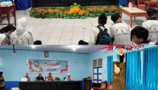 Senator DPD RI Dapil Malut, Bang HY saat sosialisasi Empat Pilar Kebangsaan, di SMPN 7 Ternate 