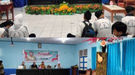 Senator DPD RI Dapil Malut, Bang HY saat sosialisasi Empat Pilar Kebangsaan, di SMPN 7 Ternate 