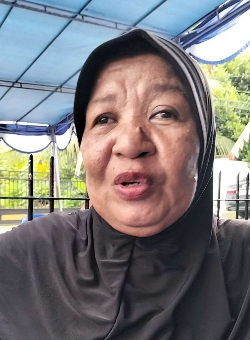 Rusni Ibrahim, salah satu penerima bantuan Sembako dari DPW PAN Malut 