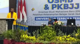 Direktur UPBJJ UT Ternate, Dr. Muhlis Hafel, M.Si