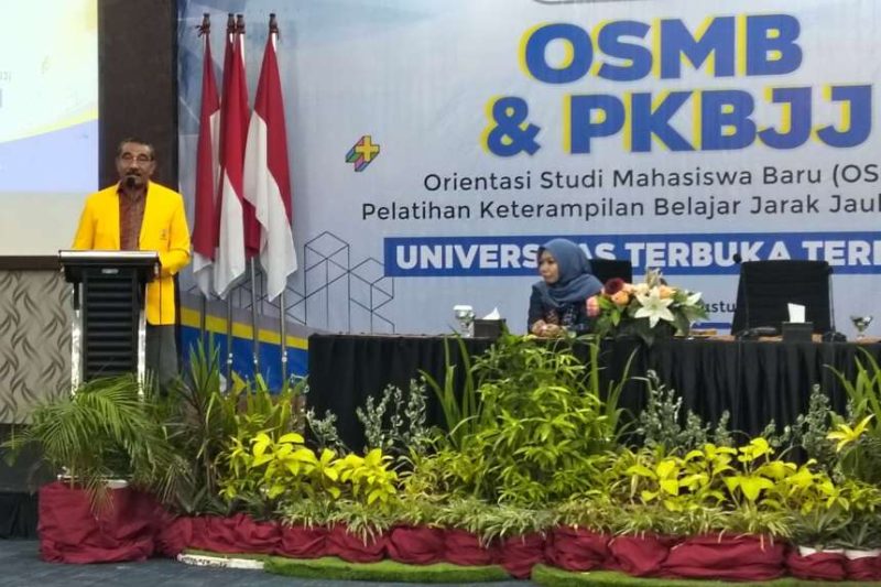 Direktur UPBJJ UT Ternate, Dr. Muhlis Hafel, M.Si
