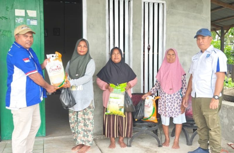 Rayakan HUT PAN ke-27 DPD PAN Haltim, bagi sembako