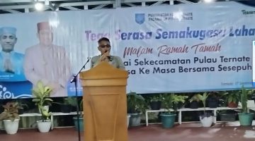 Sambutan malam ramah tamah. Oleh Camat Pulau Ternate Gamlamo, Royandi Nasir, SH 
