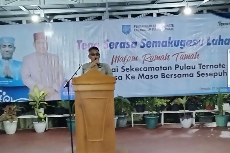Sambutan malam ramah tamah. Oleh Camat Pulau Ternate Gamlamo, Royandi Nasir, SH 