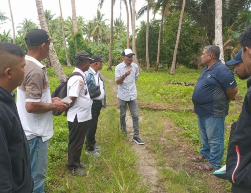 Anggota DPRD Komisi II, Morotai, Moh Akbar Mangoda bersama Kadis DKP Morotai Kunker ke lokasi rencana pembangunan Kampus Nelayan Merah Putih di Desa Pilowo 