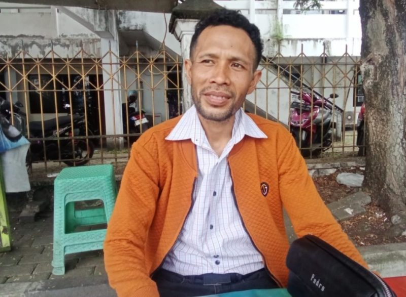 Kuasa Hukum, Agus R. Tampilang