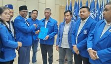 Penyerahan Berita Acara Musda